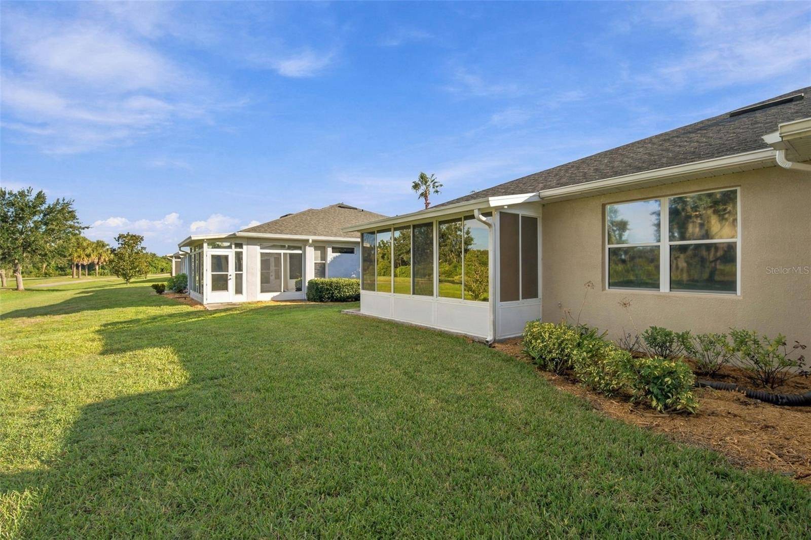1248 LYNDHURST GREENS DR #1248, Sun City Center, FL 33573