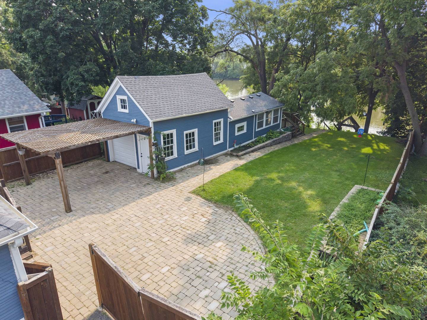 127 S River ST, Montgomery, IL 60538