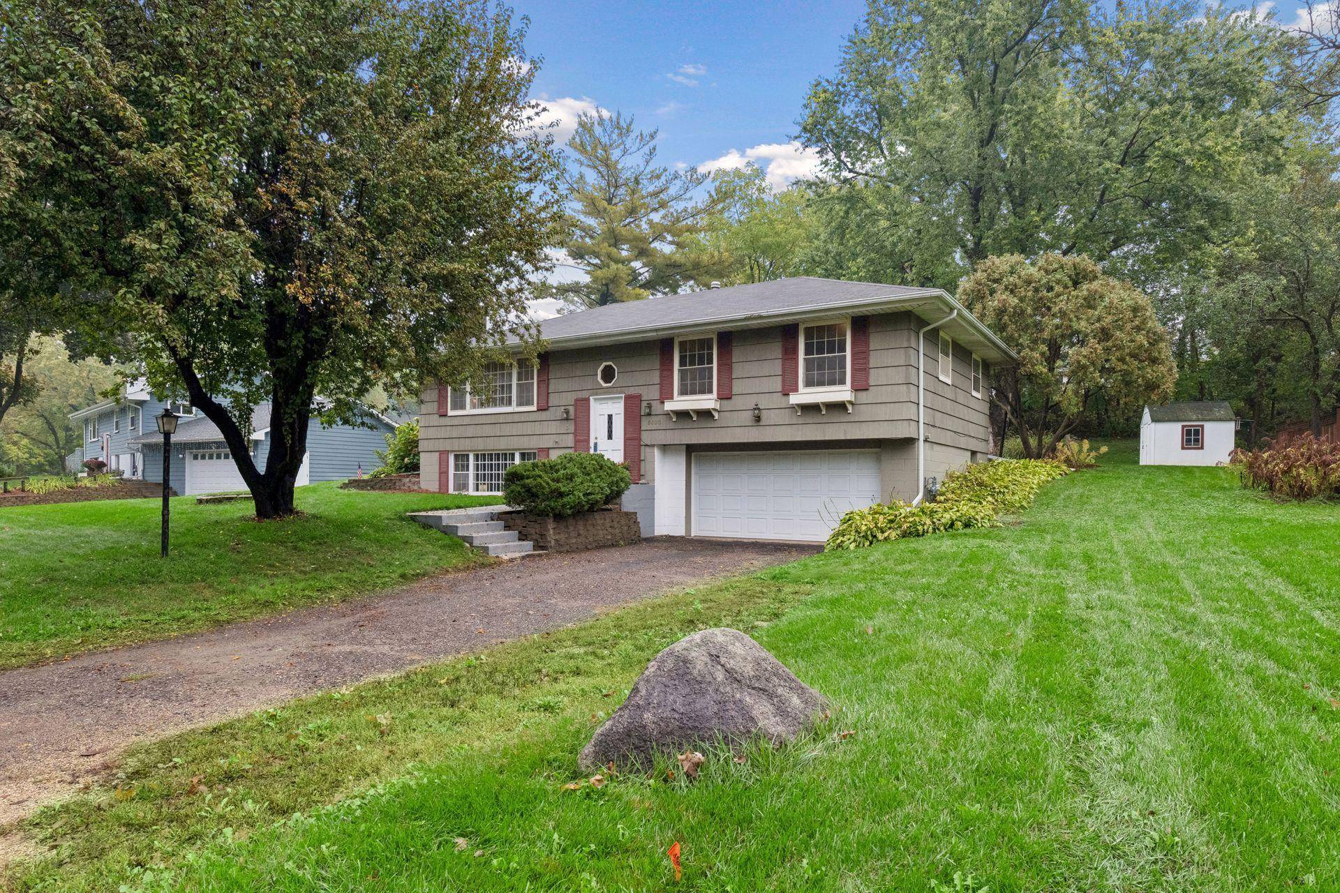 5603 Woodland RD, Minnetonka, MN 55345
