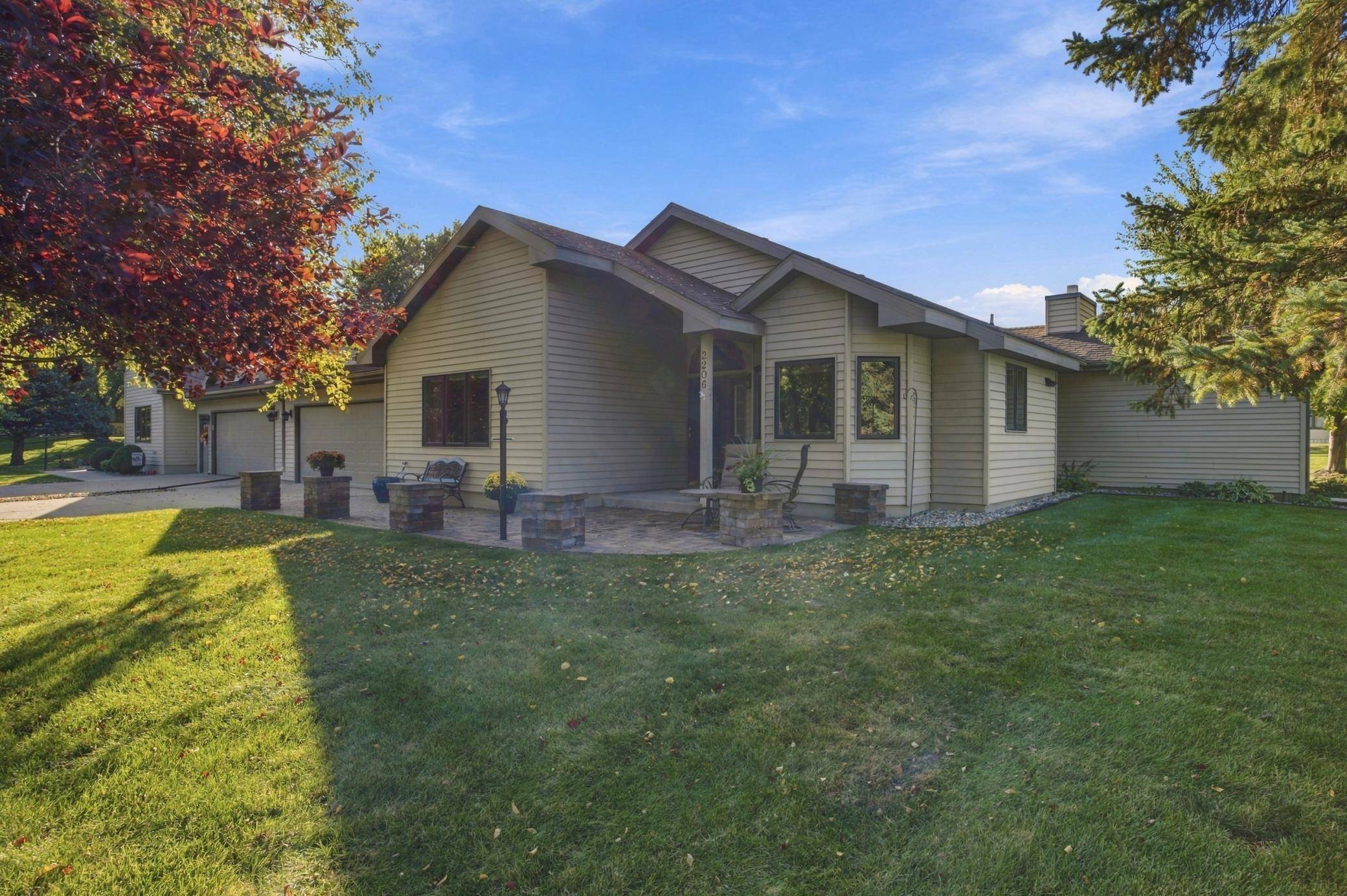 2206 Brookwood CT, Fergus Falls, MN 56537