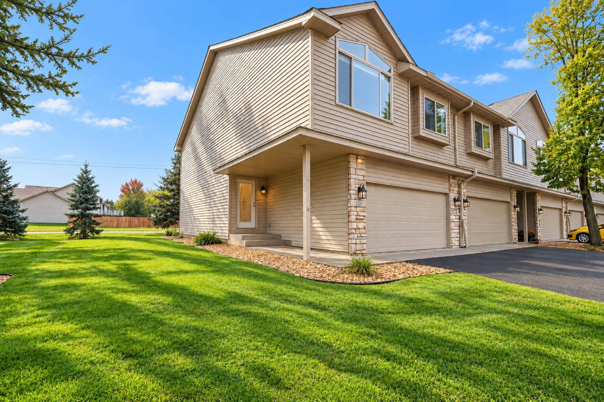 1120 Bristol LN, Farmington, MN 55024