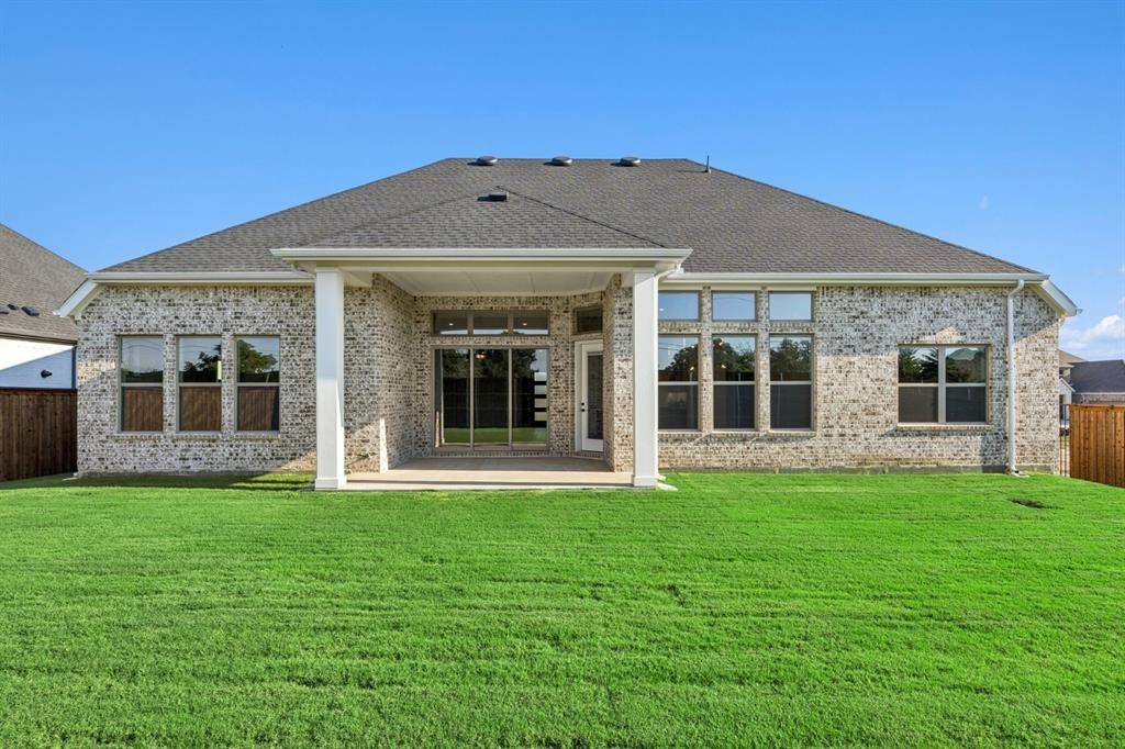 2221 Village Trail, Lakewood Village, TX 75068