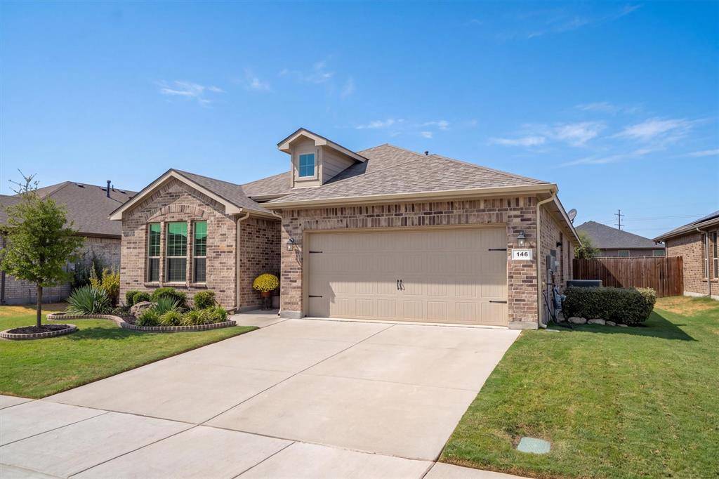 146 Hawksbill Lane, Rhome, TX 76078