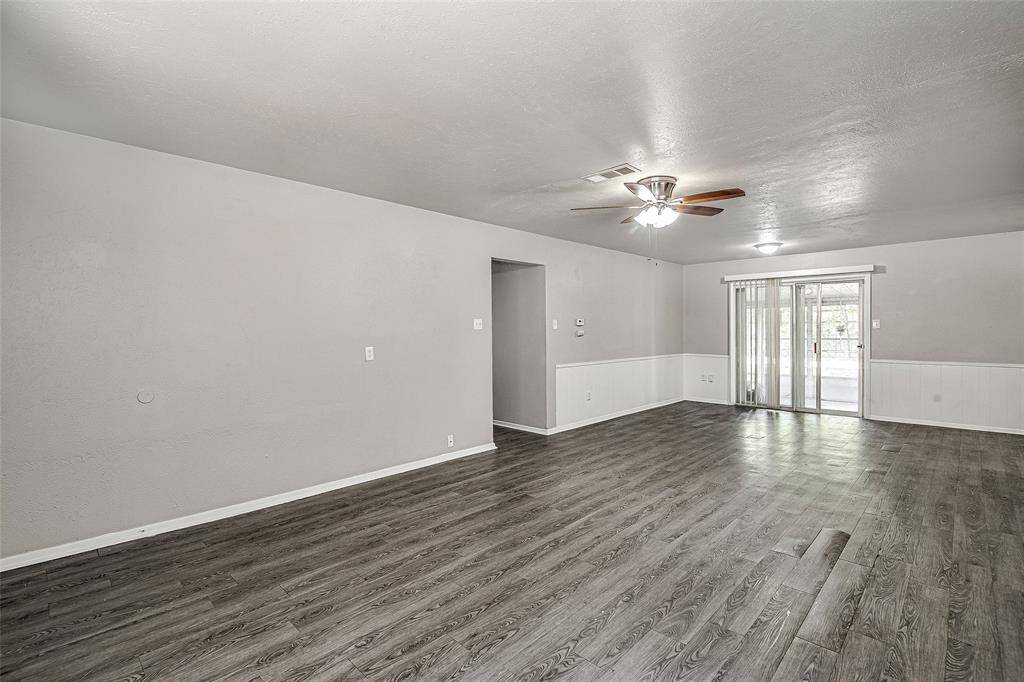 509 Branch Circle W, White Settlement, TX 76108