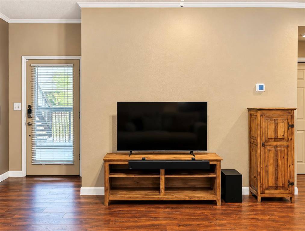 2700 Silver Creek Drive #166, Arlington, TX 76006