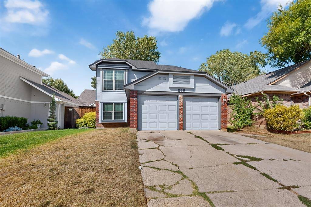 918 Sylvan Creek Drive, Lewisville, TX 75067