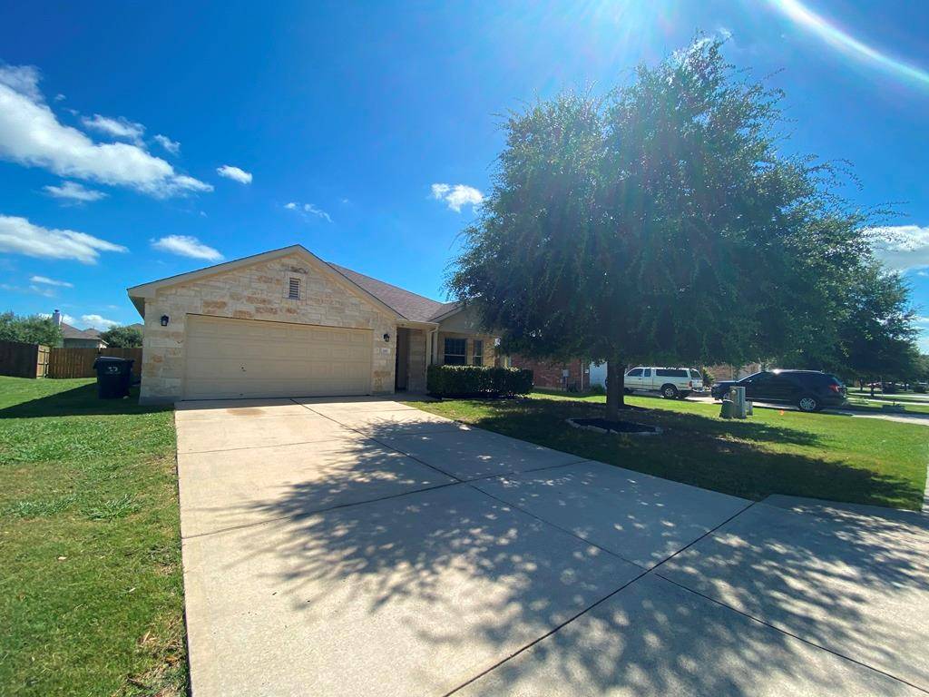 285 Amber Ash DR, Kyle, TX 78640