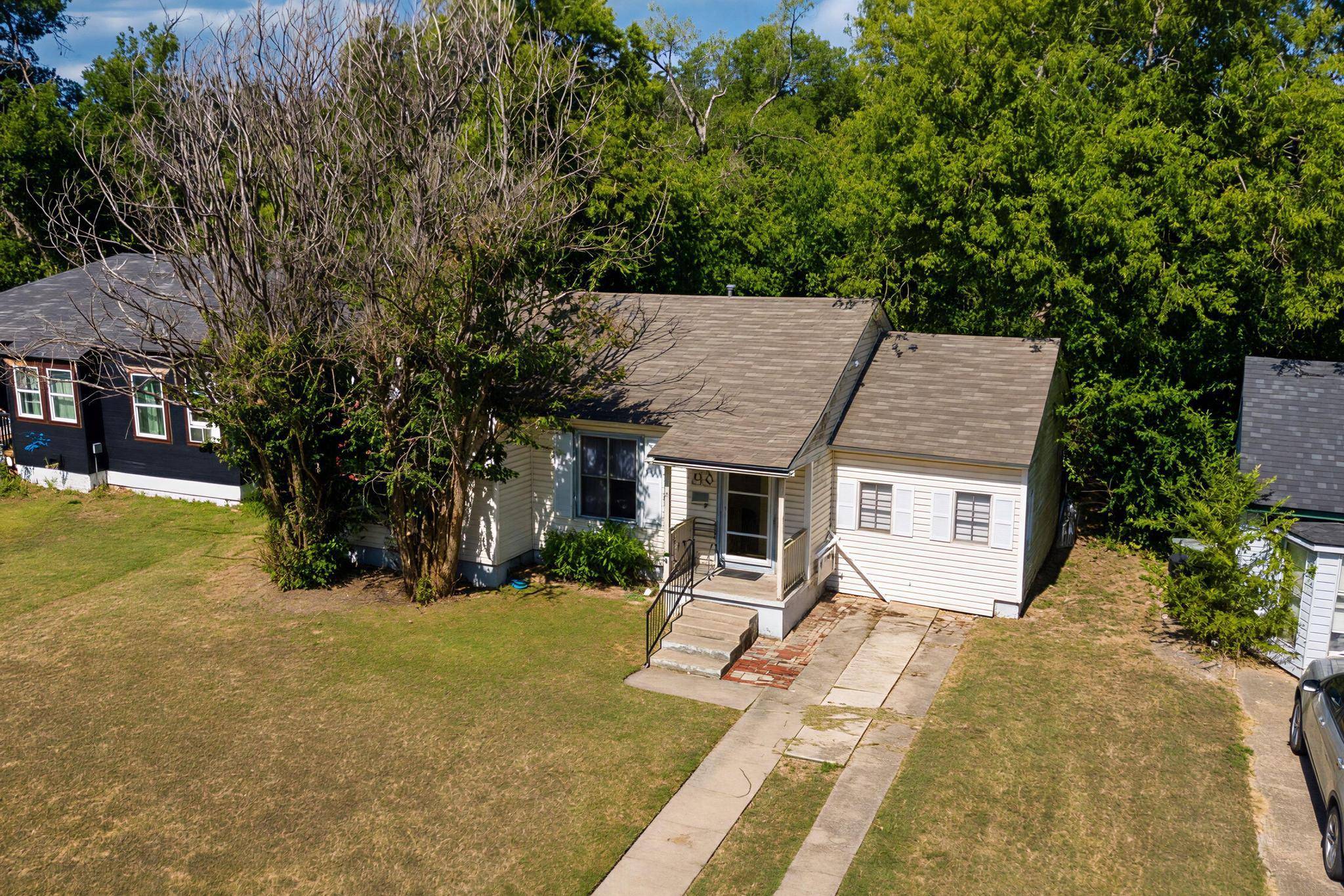 810 N 8th ST, Temple, TX 76501