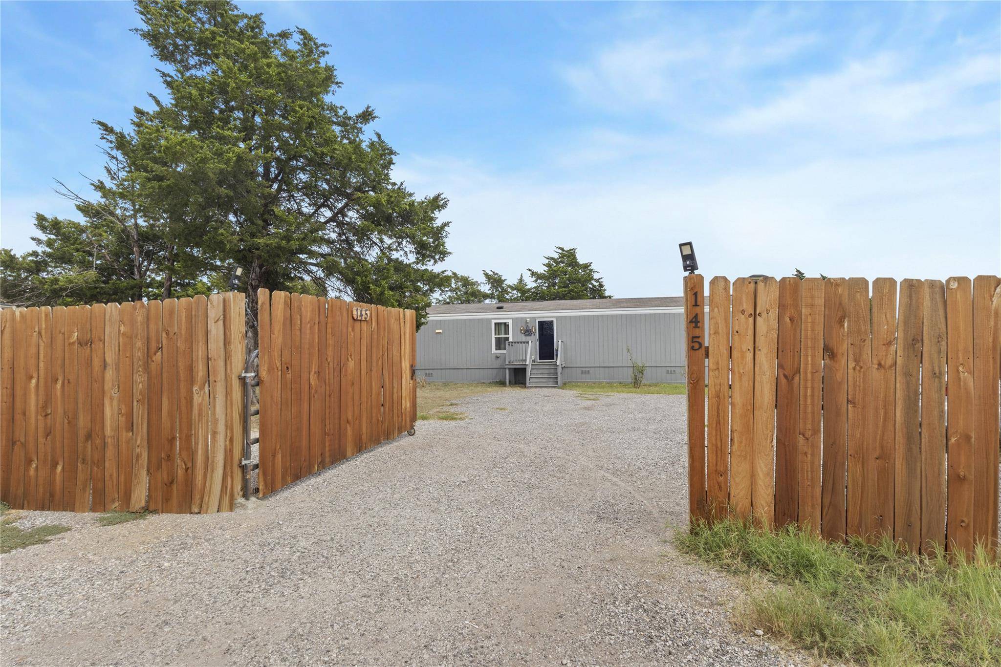 145 Arosa DR, Elgin, TX 78621