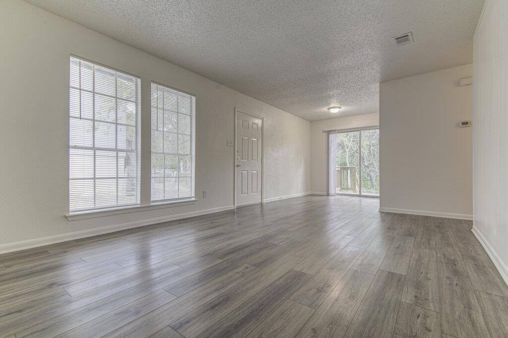 404 W Dittmar RD #A, Austin, TX 78745