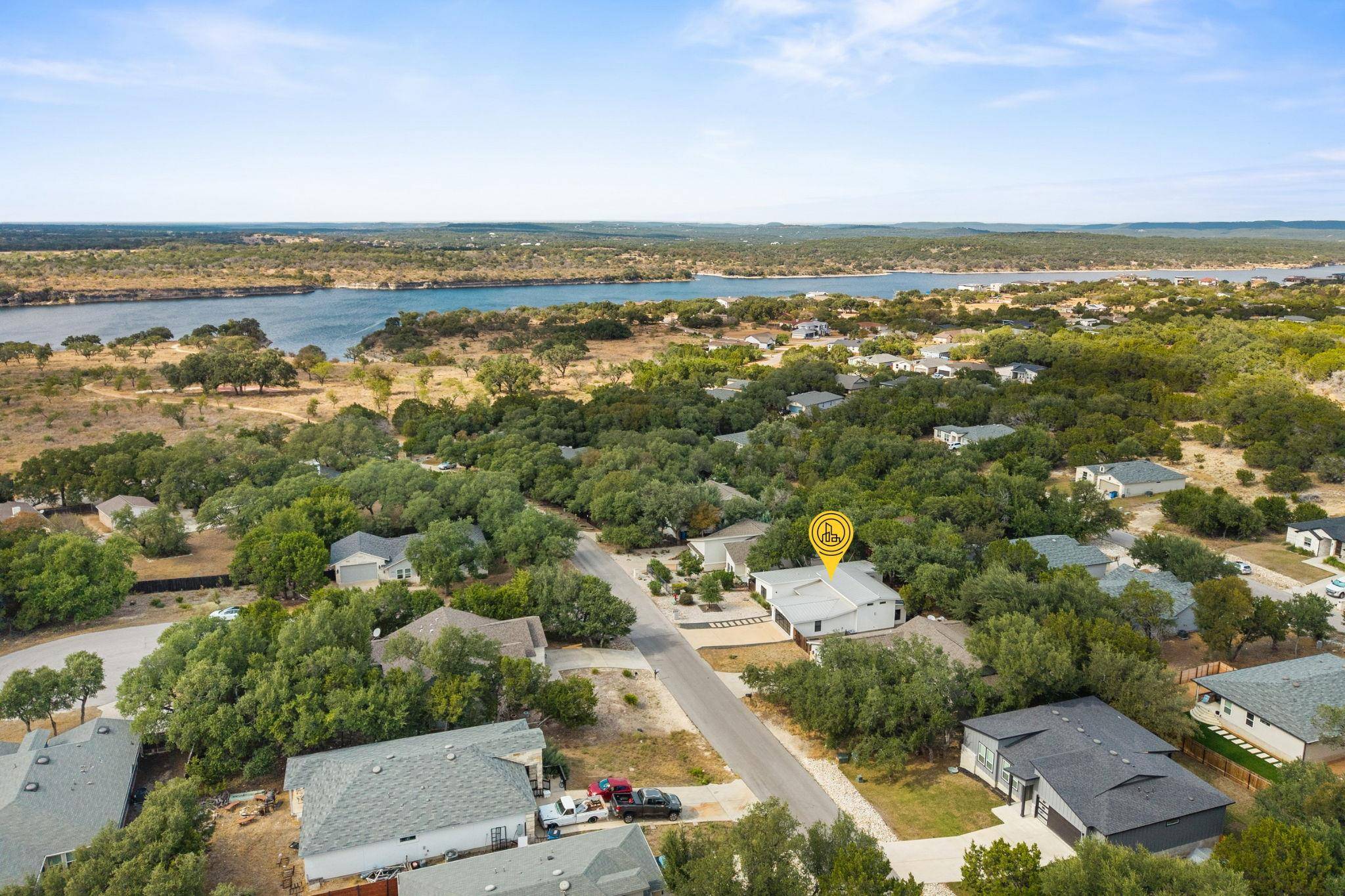 1917 Owens LN, Lago Vista, TX 78645