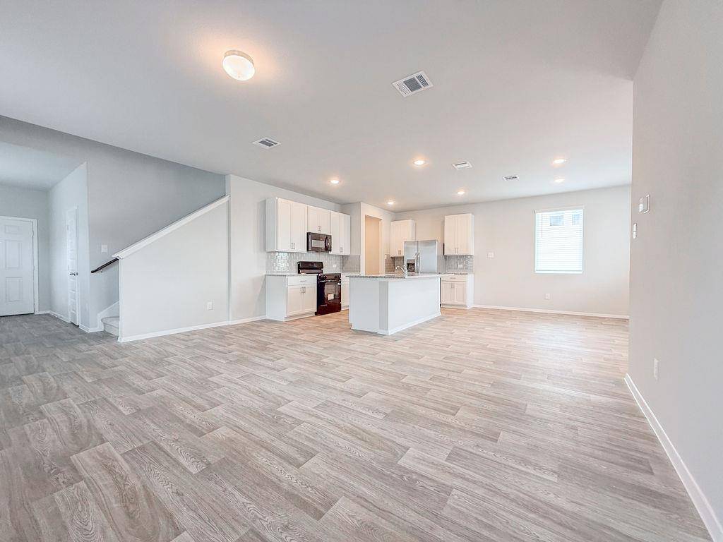 362 Golden Paint TRL, Liberty Hill, TX 78642