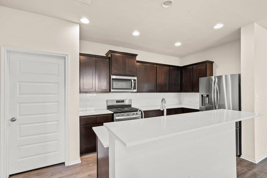 145 Goldfinch DR, San Marcos, TX 78666