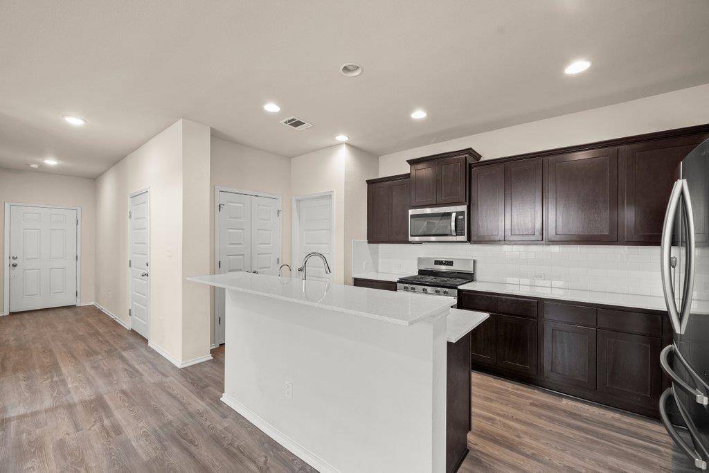 145 Goldfinch DR, San Marcos, TX 78666