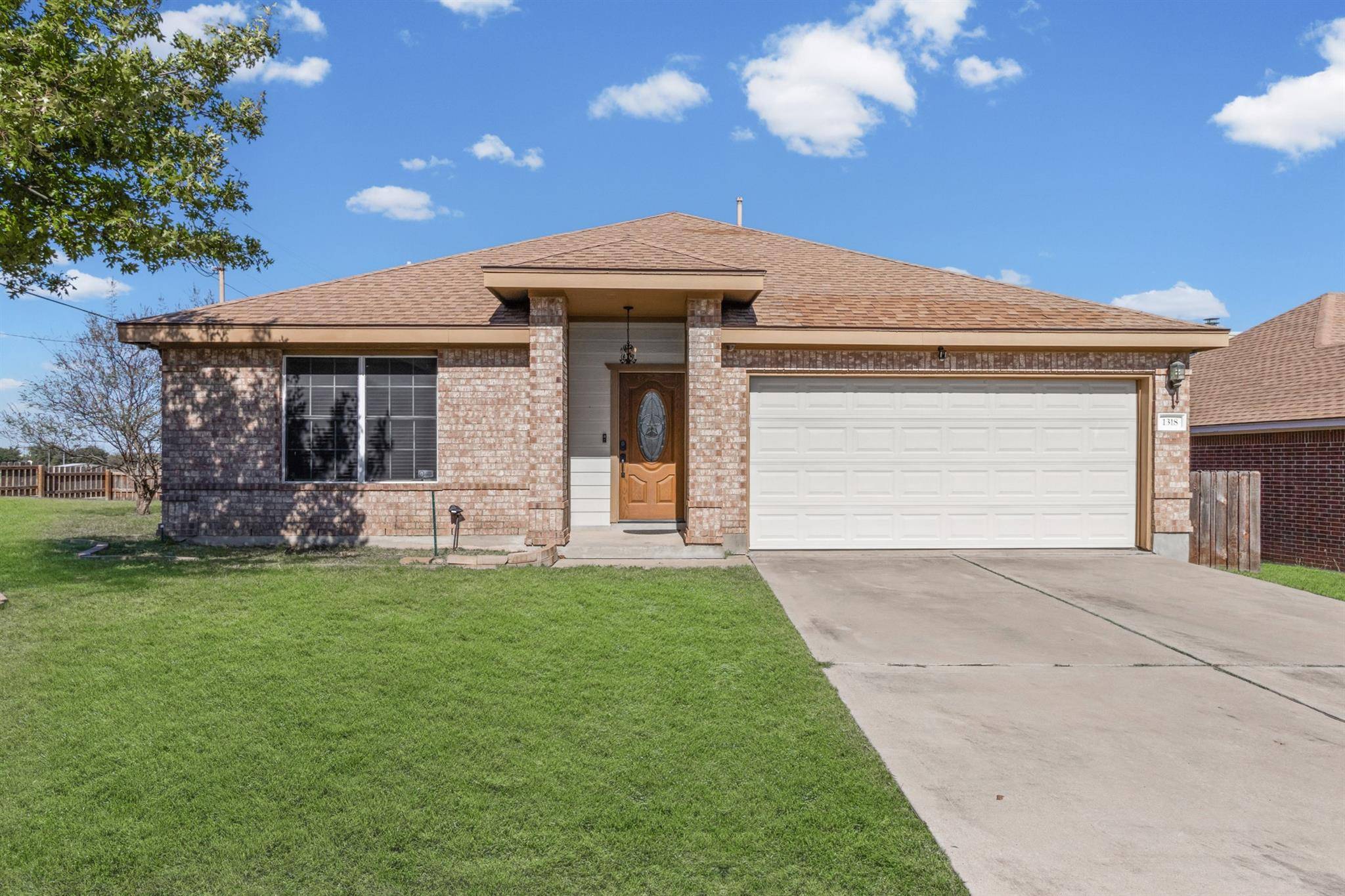1318 Settlers Valley DR, Pflugerville, TX 78660