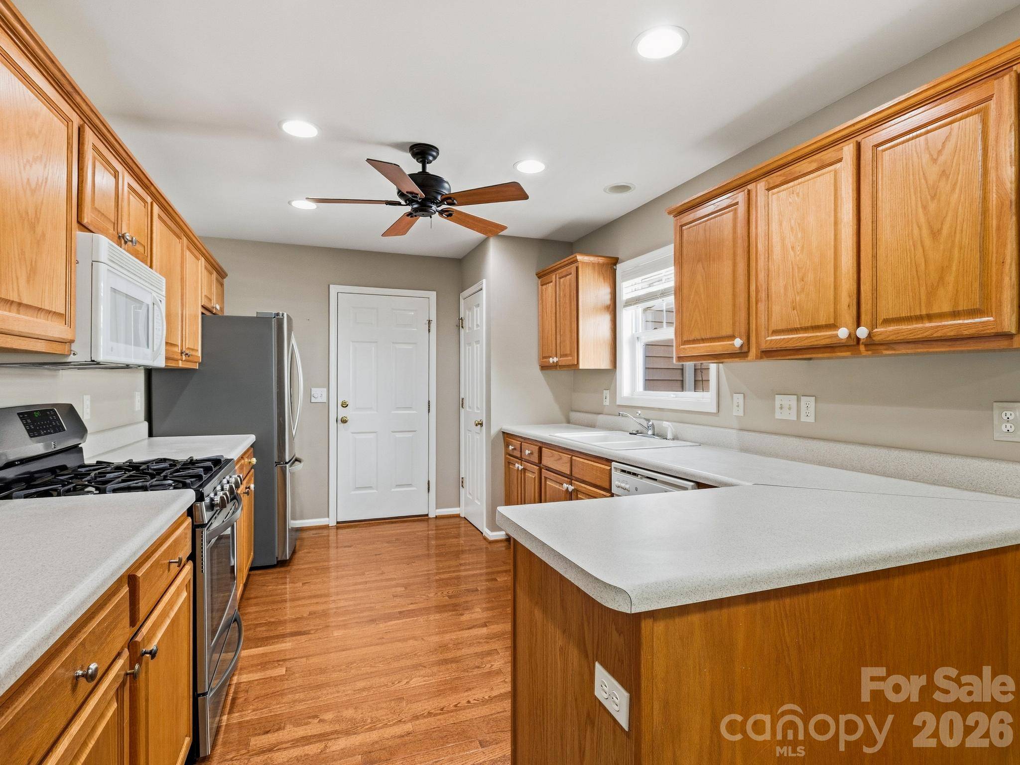 286 Charlestown DR, Hendersonville, NC 28792