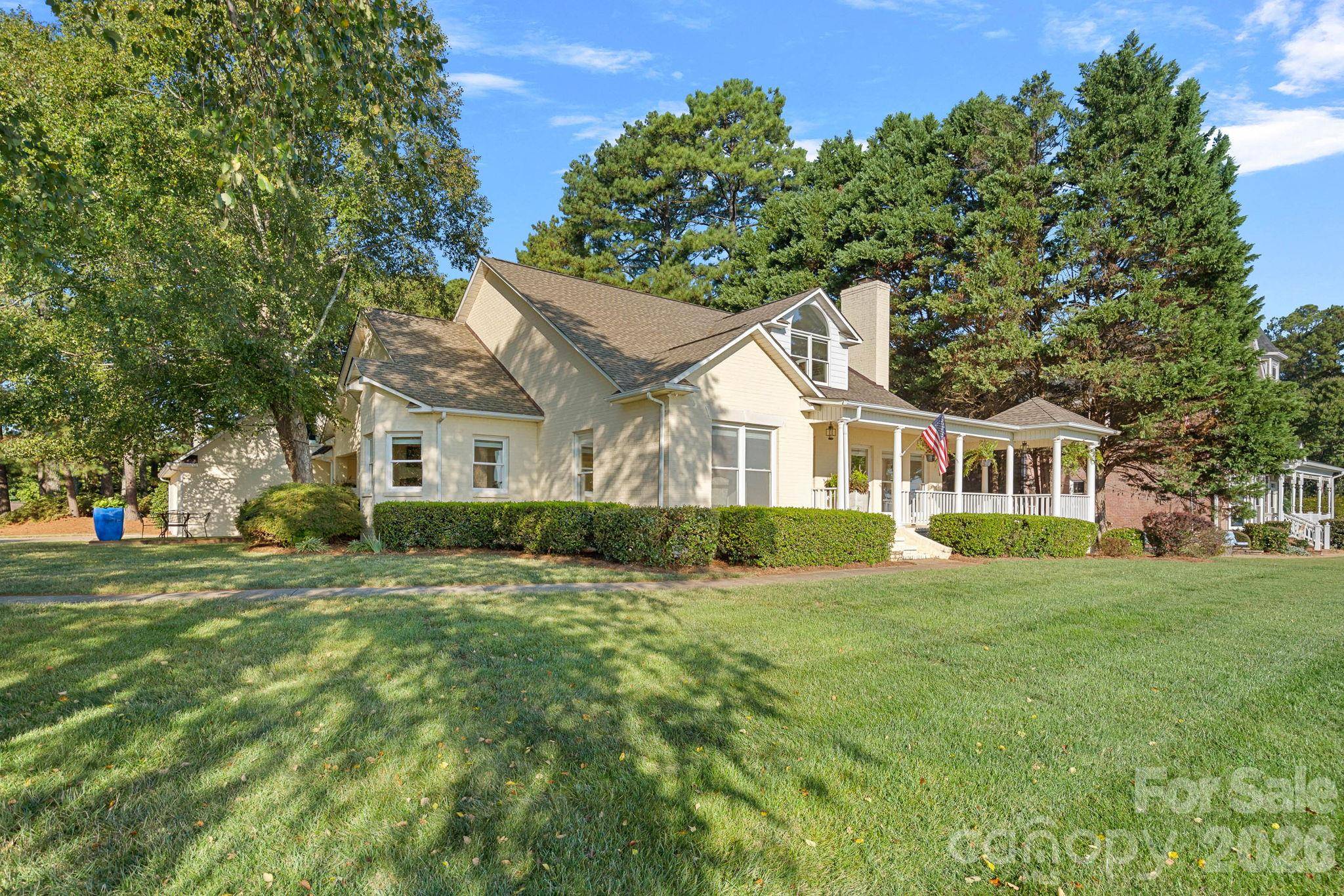 8049 Ravenwood LN, Stanley, NC 28164