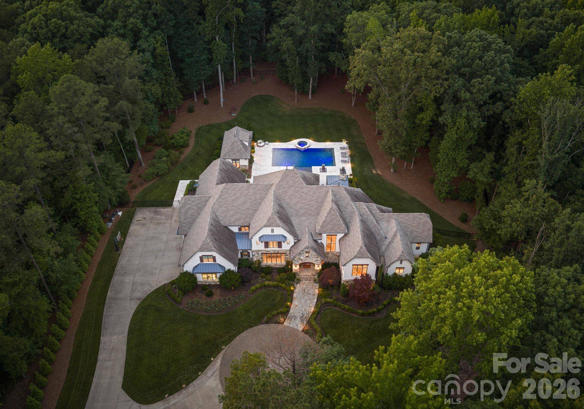 6010 Hathaway LN, Waxhaw, NC 28173