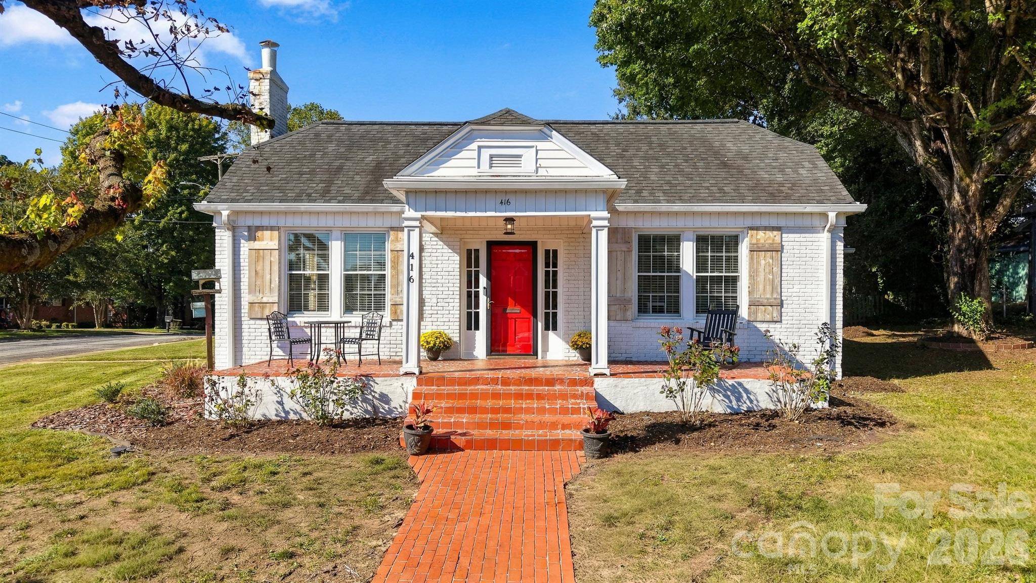 416 Kentwood ST SW, Lenoir, NC 28645