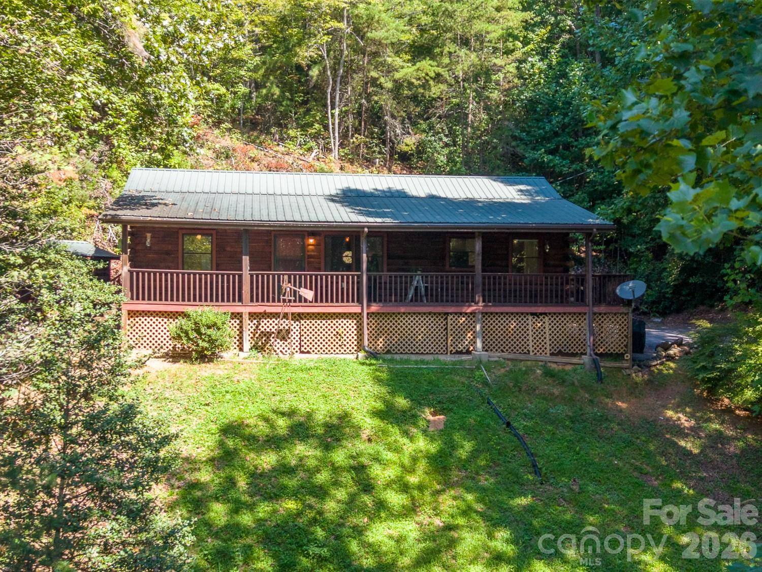 181 Seven Springs RD, Whittier, NC 28789