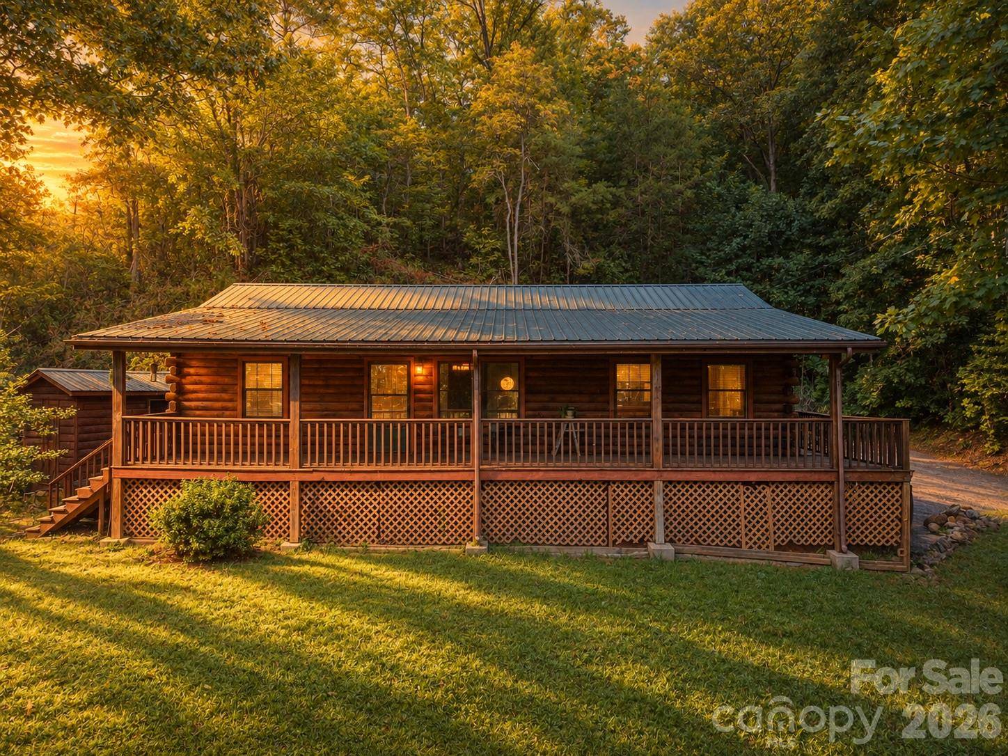 181 Seven Springs RD, Whittier, NC 28789