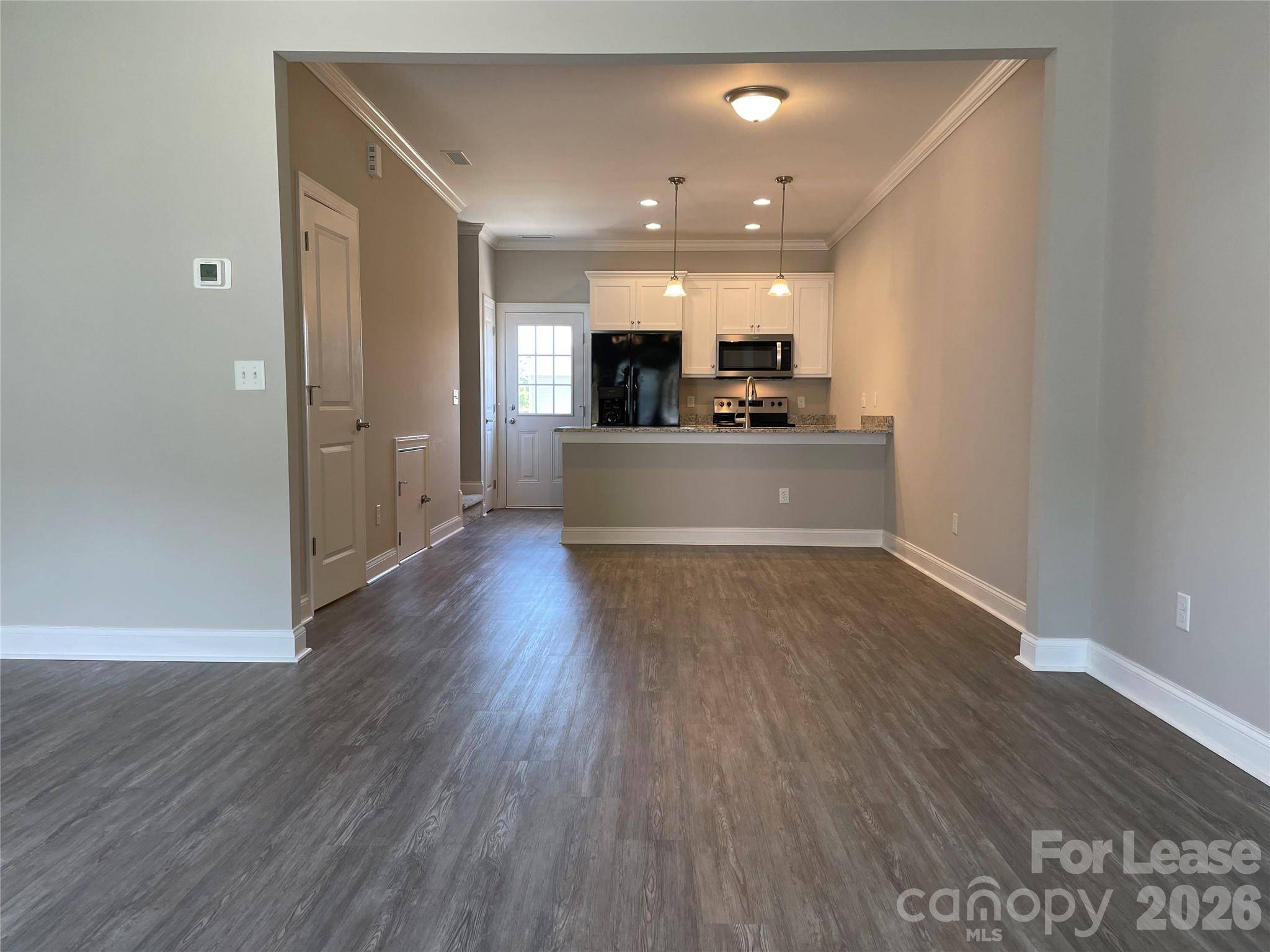 3927 Newhall DR NW, Hickory, NC 28601