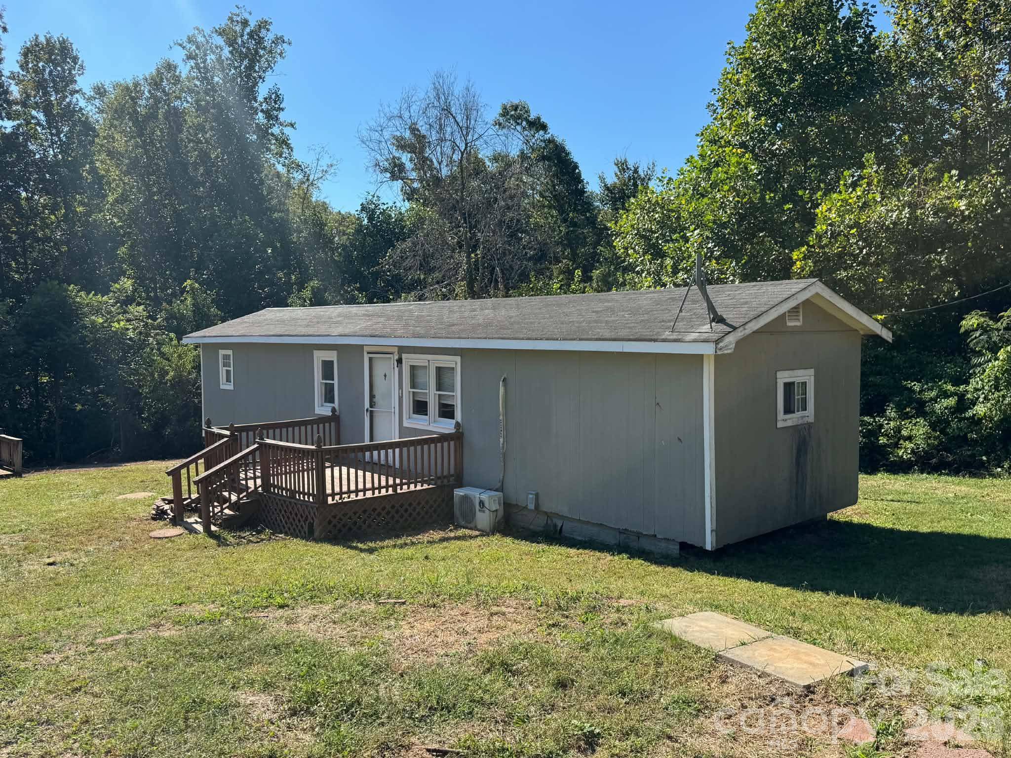 118 Hamlet PL, Ronda, NC 28670