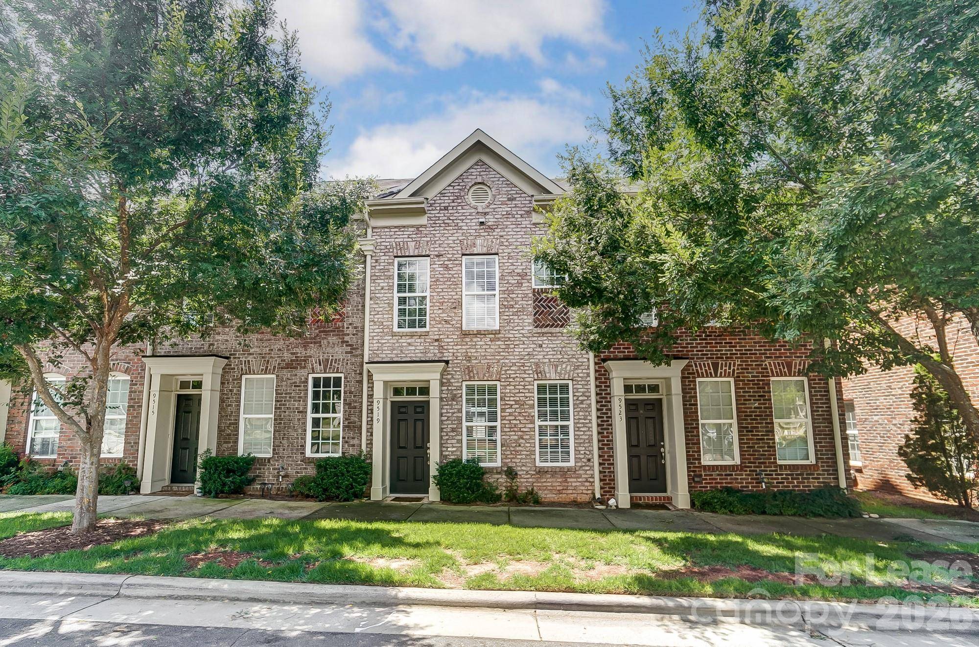 9519 Longstone LN, Charlotte, NC 28277