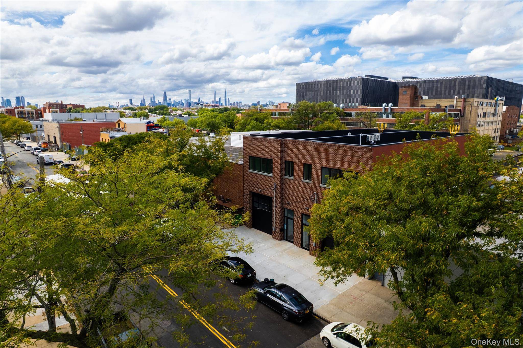 18-26 Steinway ST, Astoria, NY 11105
