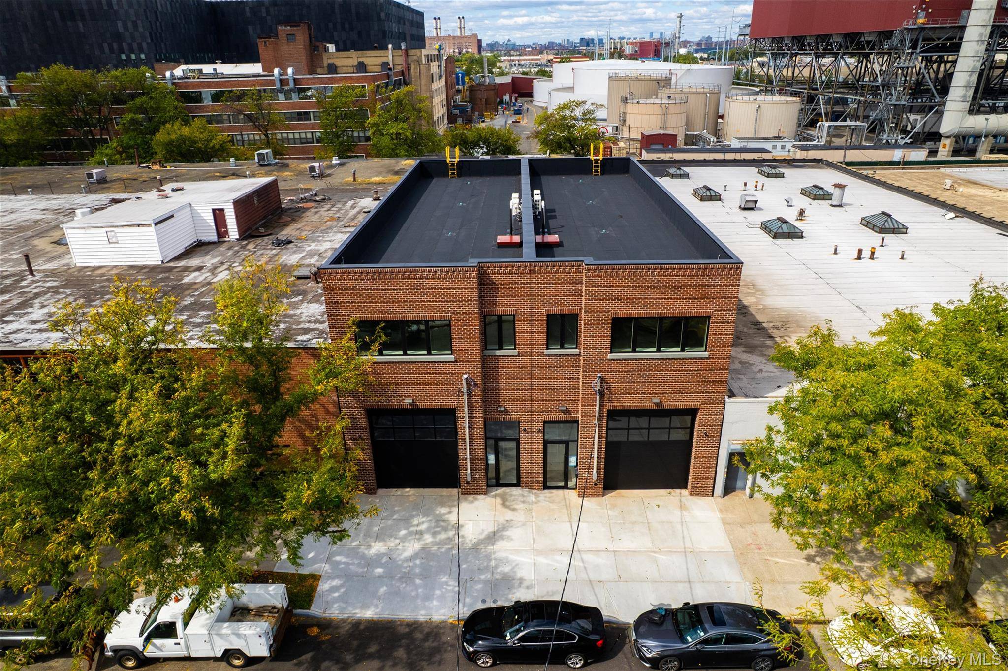 18-28 Steinway Streets, Astoria, NY 11105