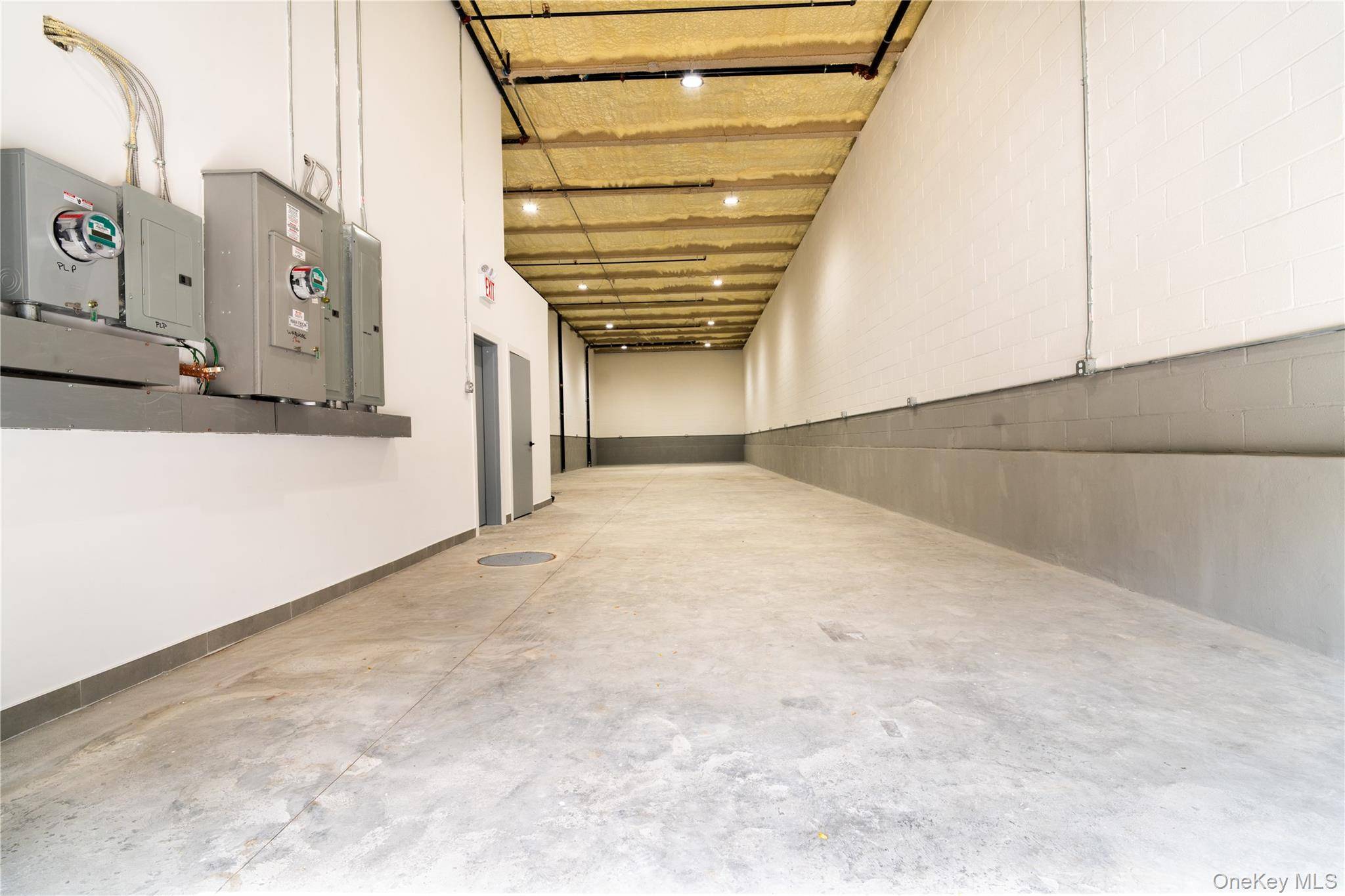 18-28 Steinway Streets, Astoria, NY 11105