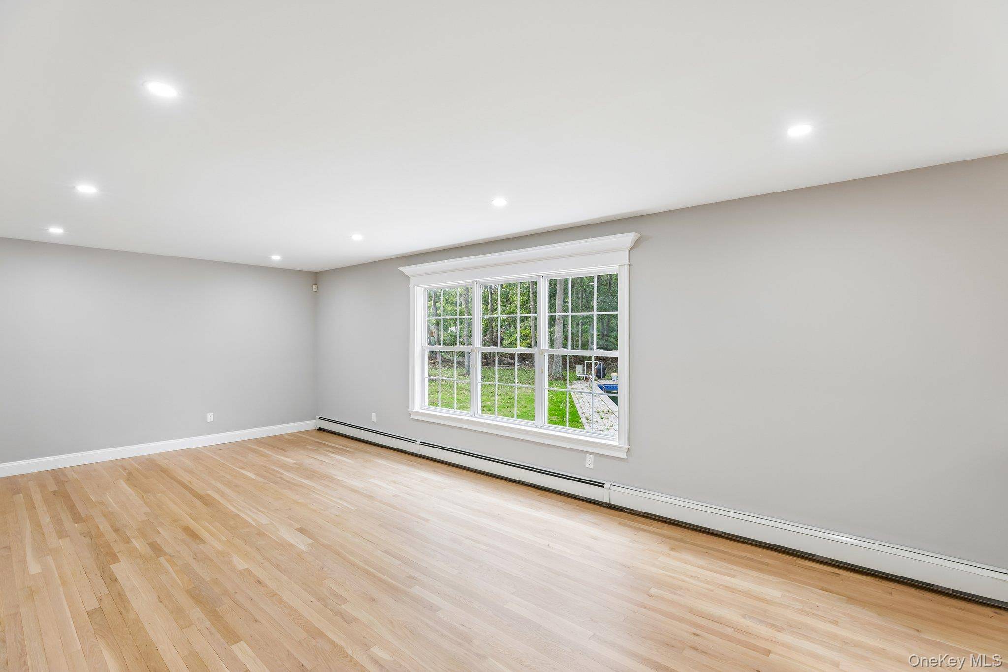 68 Margin DR, Shirley, NY 11967
