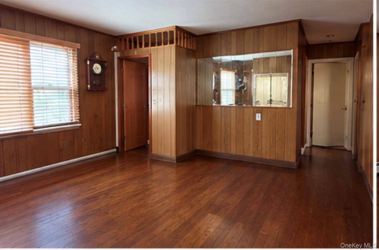 12 N Mortimer AVE, Elmsford, NY 10523
