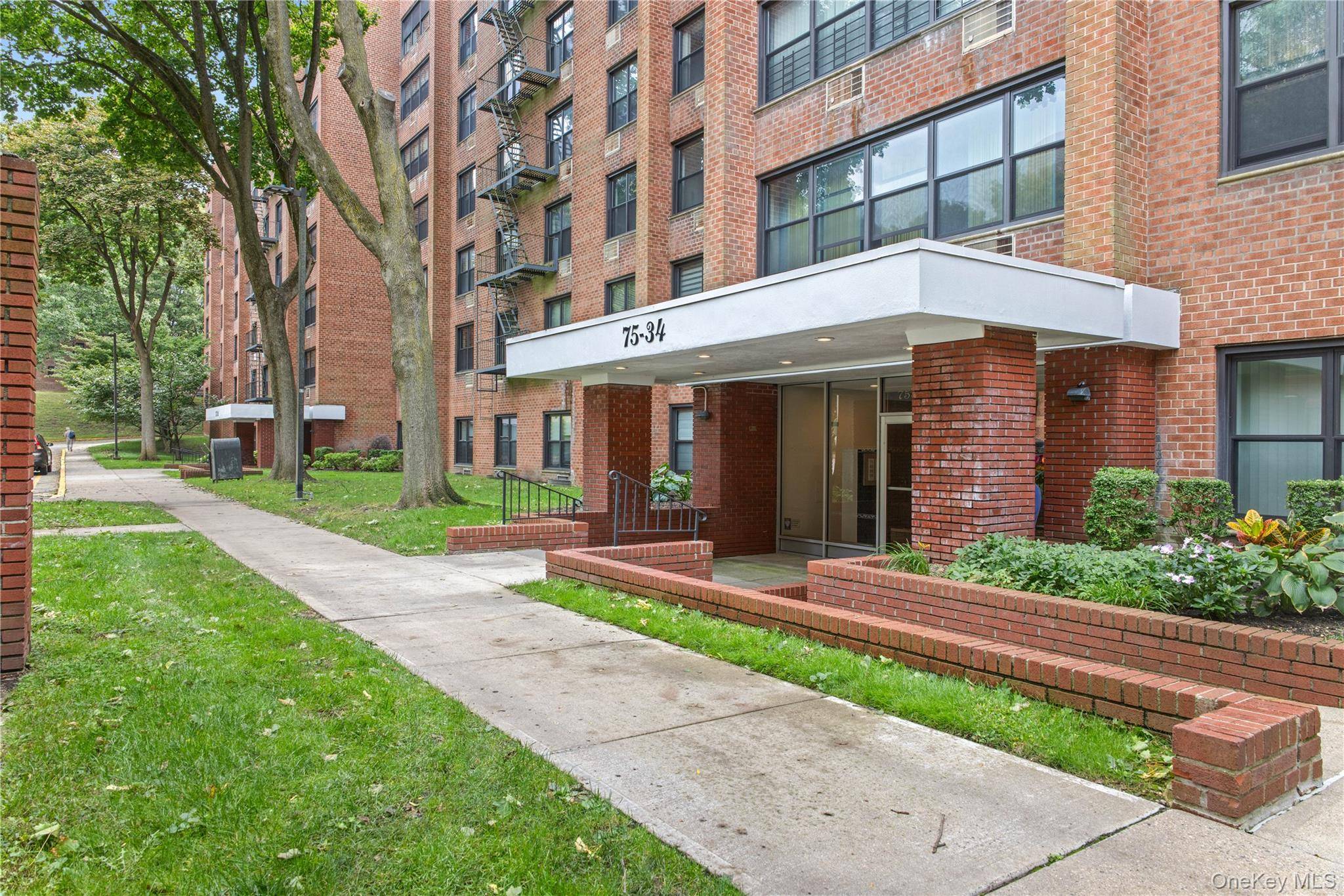 75-34 Bell BLVD #6H, Bayside, NY 11364