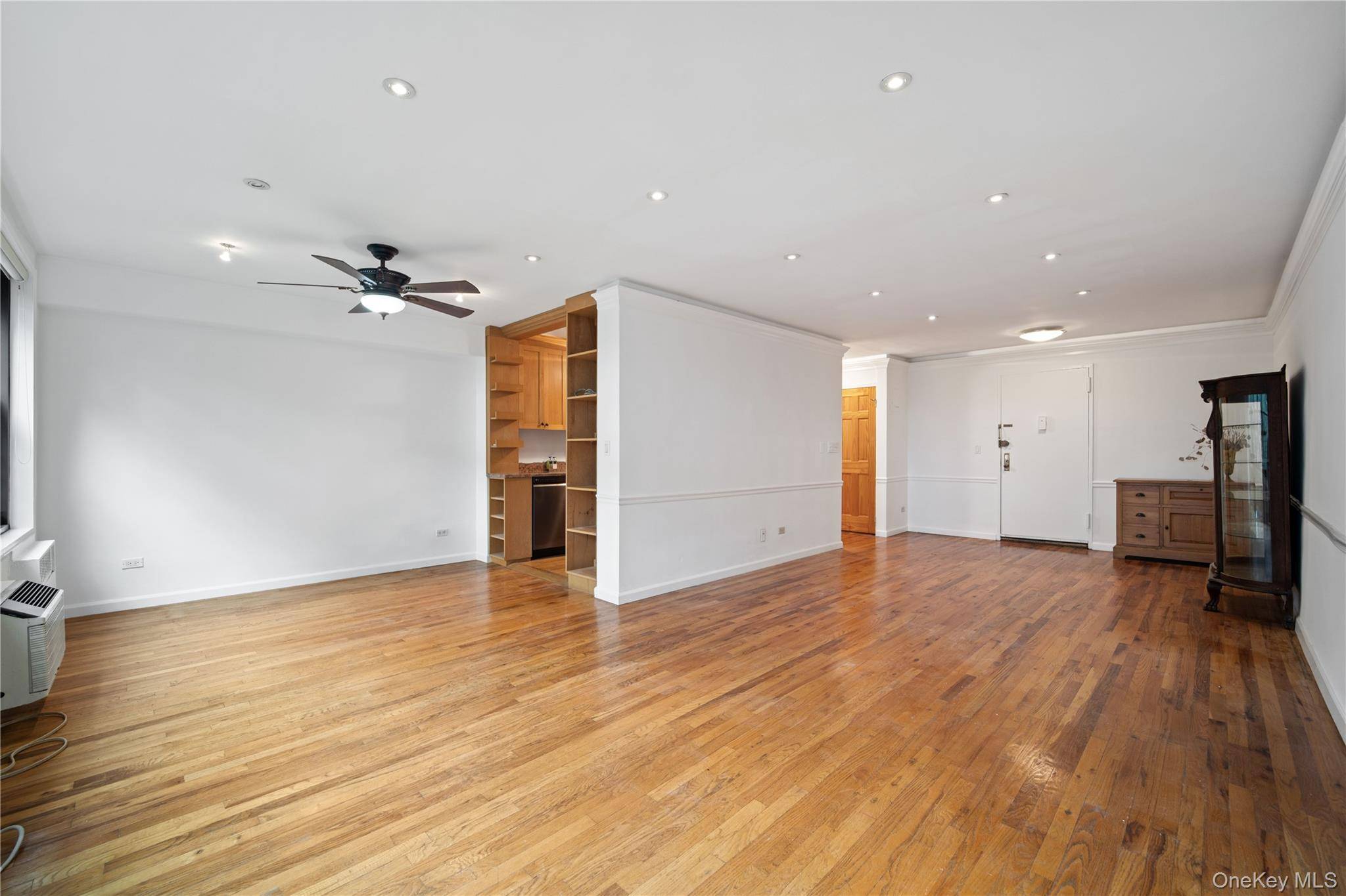 75-34 Bell BLVD #6H, Bayside, NY 11364