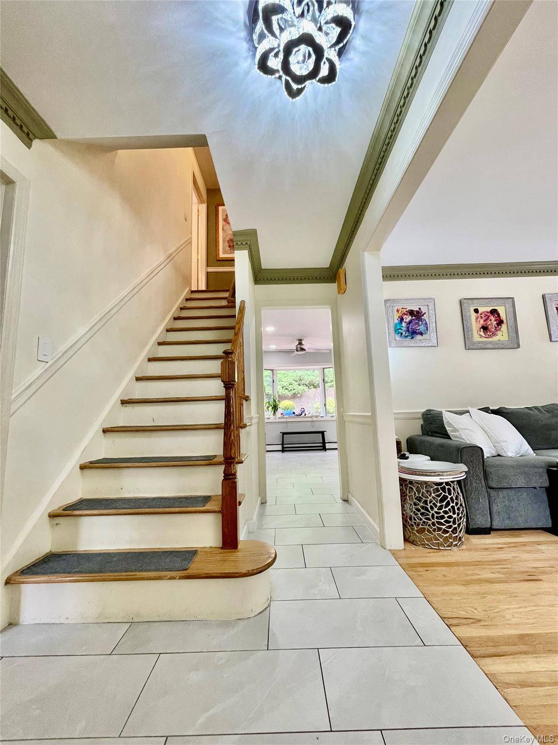 21 Noyes LN, Huntington, NY 11743