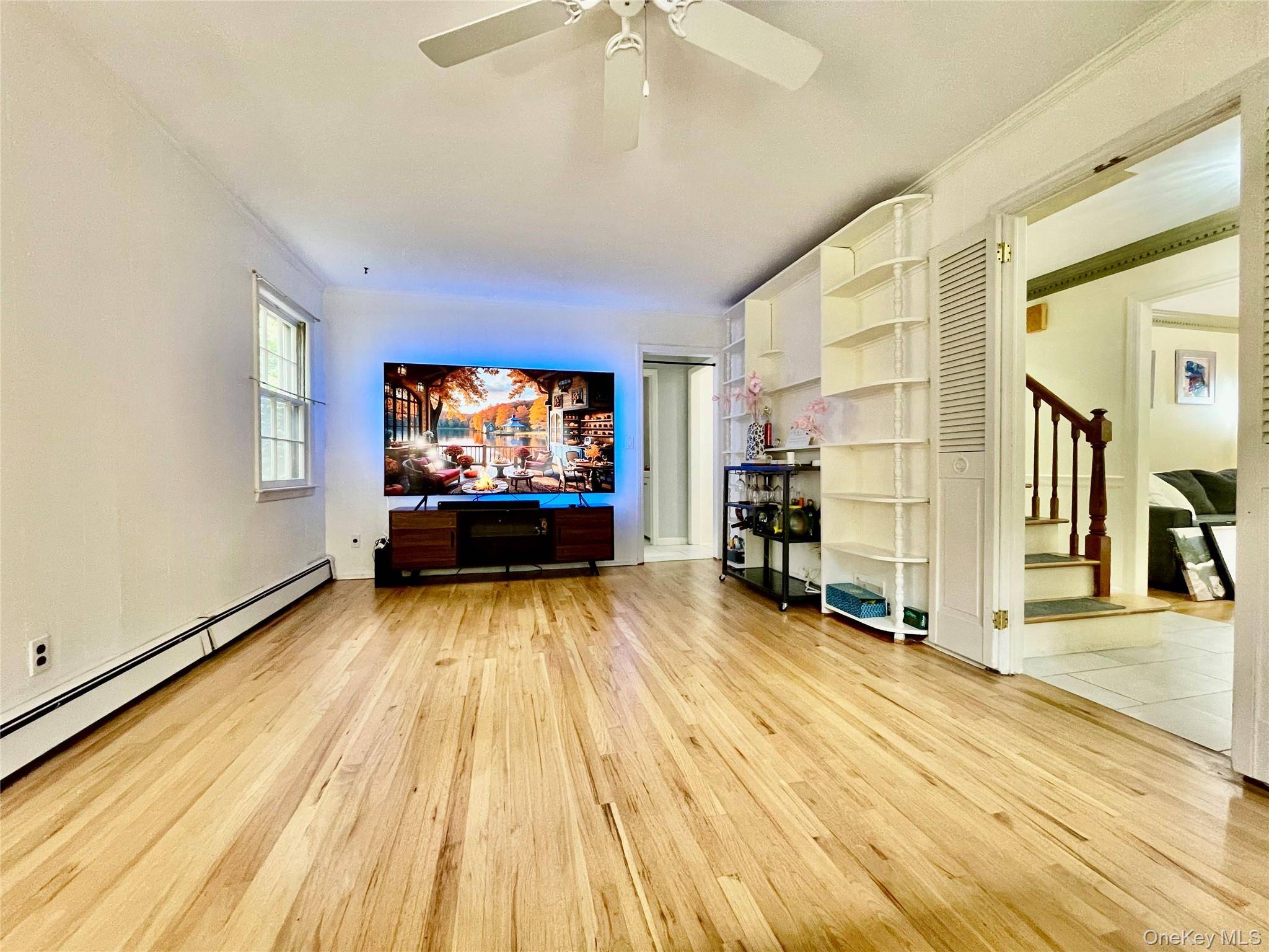 21 Noyes LN, Huntington, NY 11743