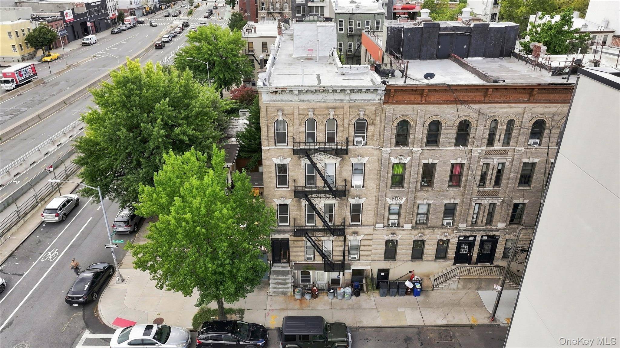 162 Dupont ST, Brooklyn, NY 11222