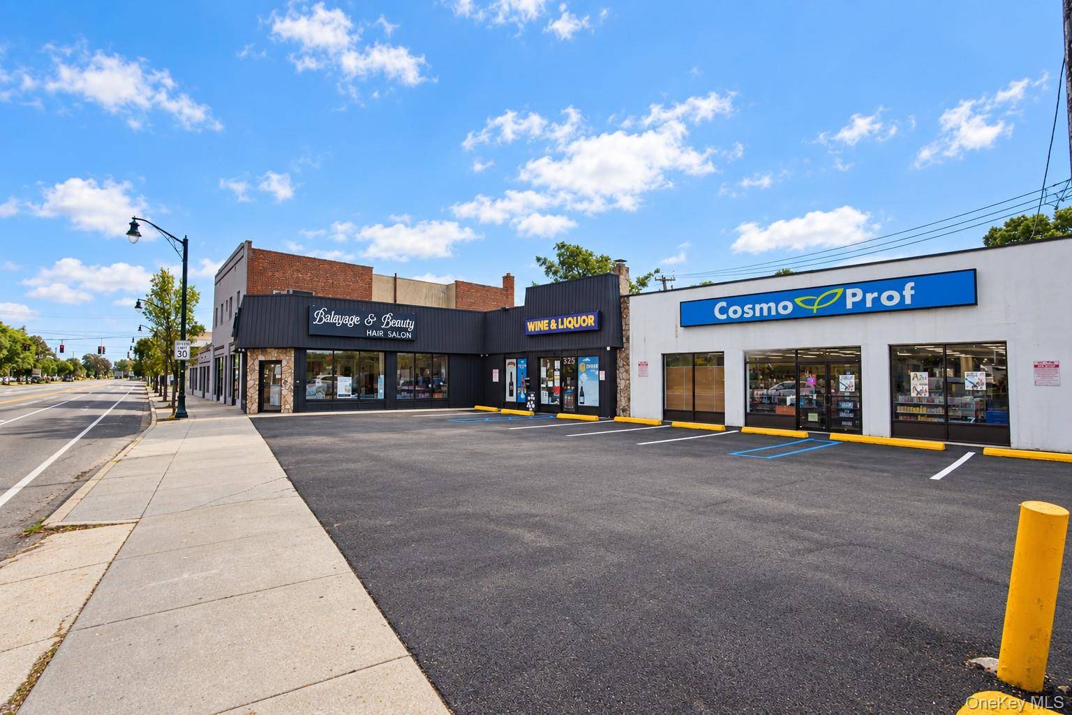 325 Sunrise HWY, Lynbrook, NY 11563