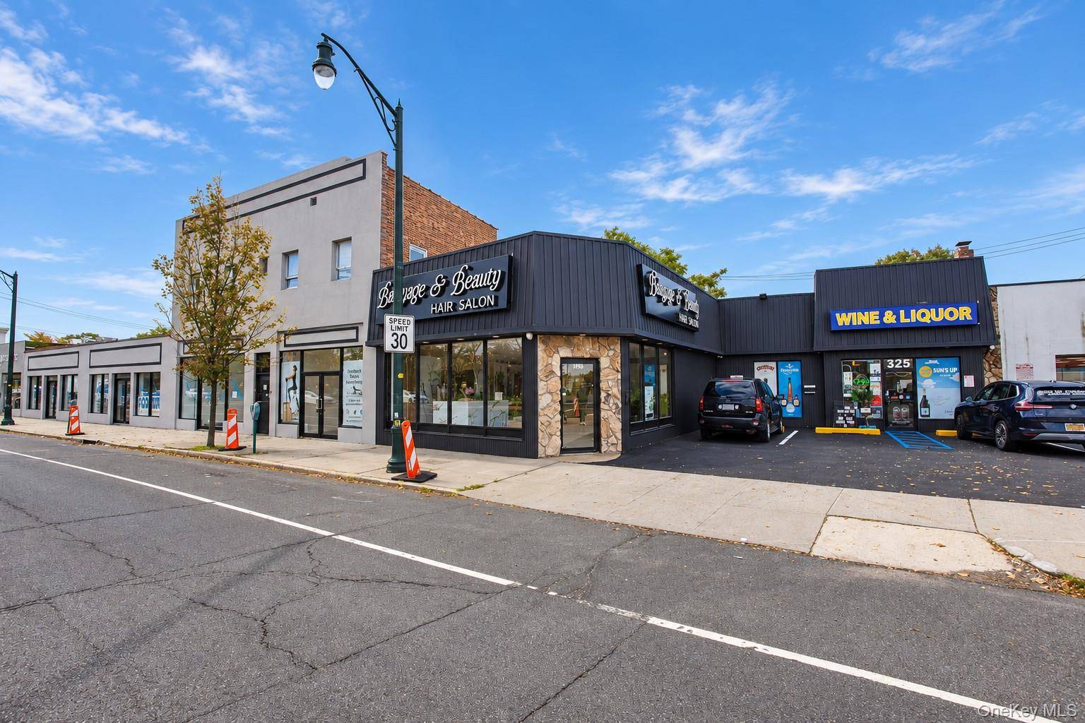 325 Sunrise HWY, Lynbrook, NY 11563