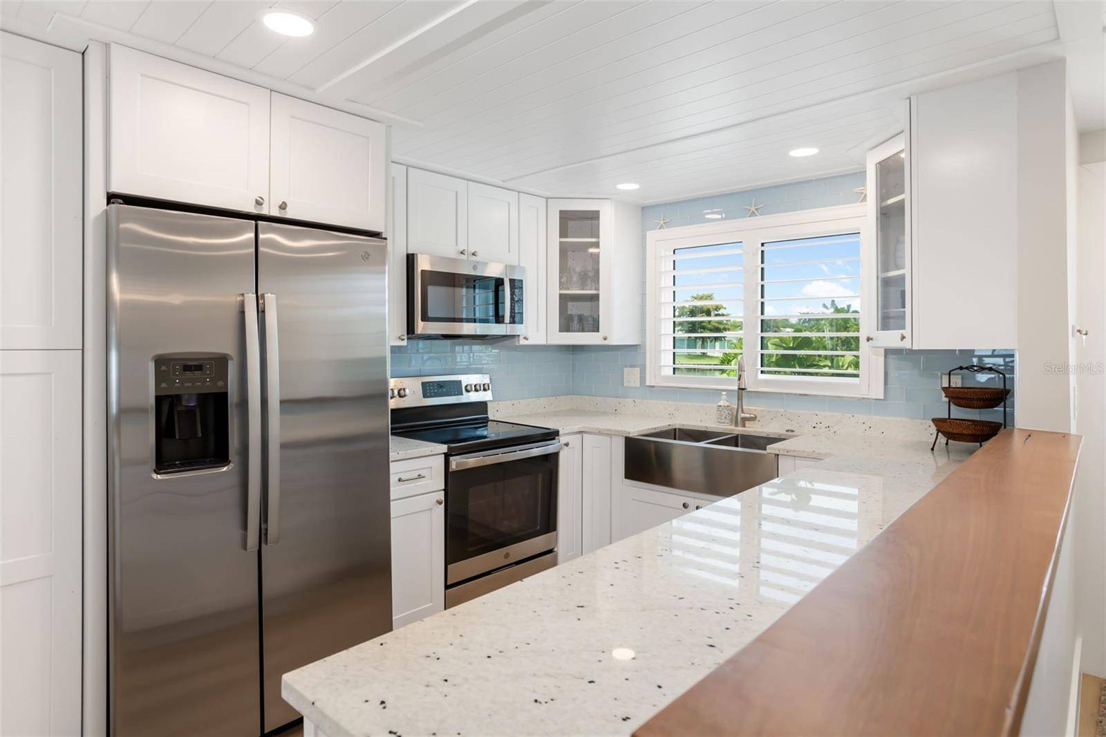 546 SPANISH DR S, Longboat Key, FL 34228