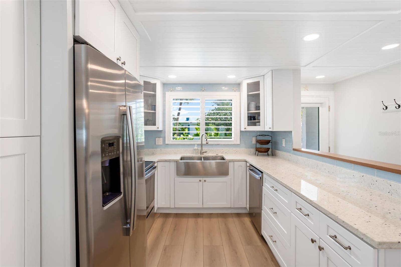 546 SPANISH DR S, Longboat Key, FL 34228