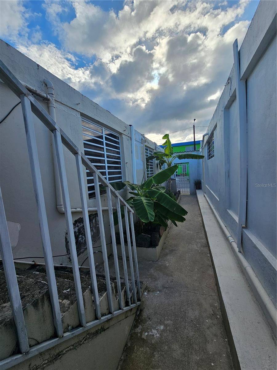 111 111 #BN9, Carolina, PR 00983