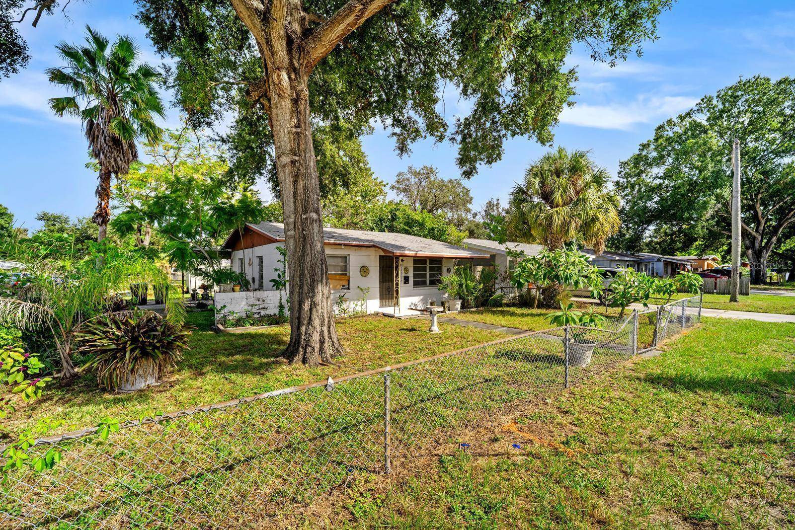 800 40TH ST S, St Petersburg, FL 33711
