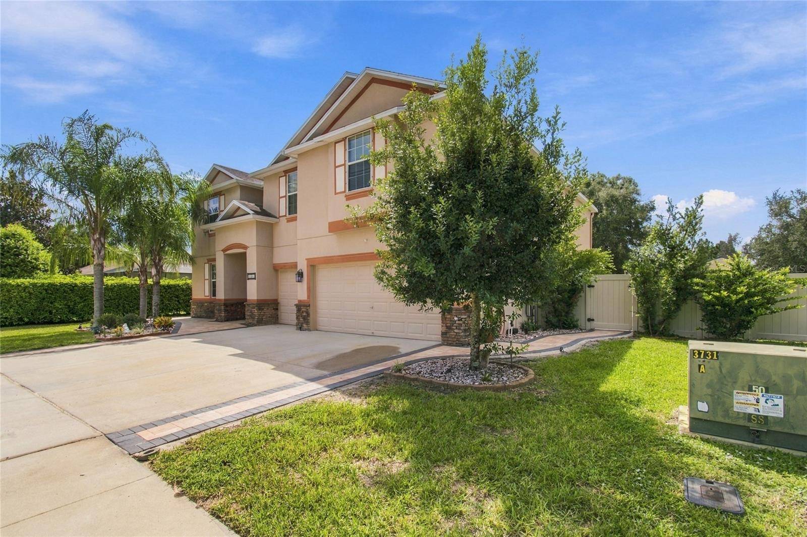 13856 CREST LAKE DR, Hudson, FL 34669