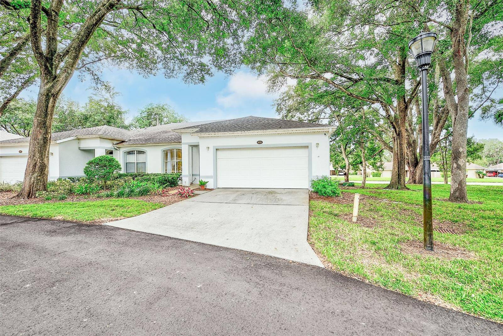 8634 ALEXANDRA ARBOR LN, Temple Terrace, FL 33637