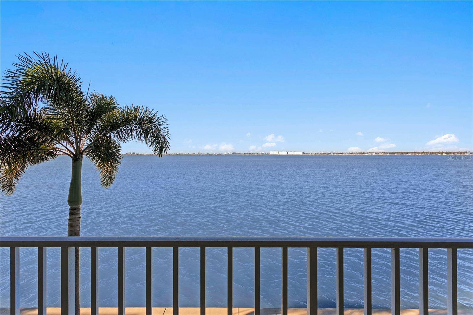 5279 ISLA KEY BLVD S #211, St Petersburg, FL 33715