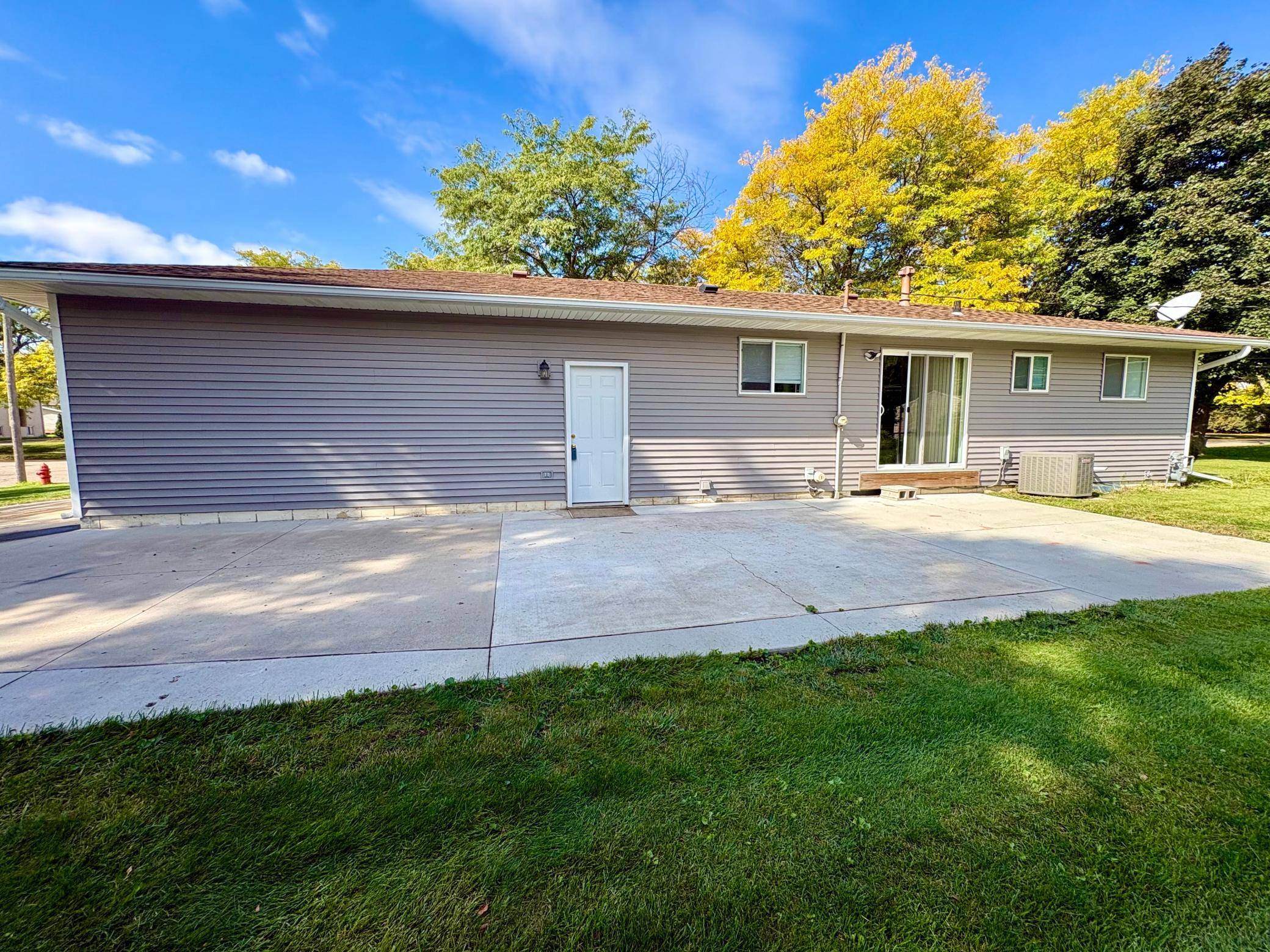 1464 6th AVE SE, Rochester, MN 55904