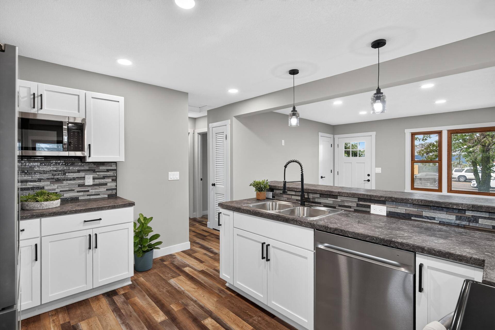 1316 7th AVE, Anoka, MN 55330