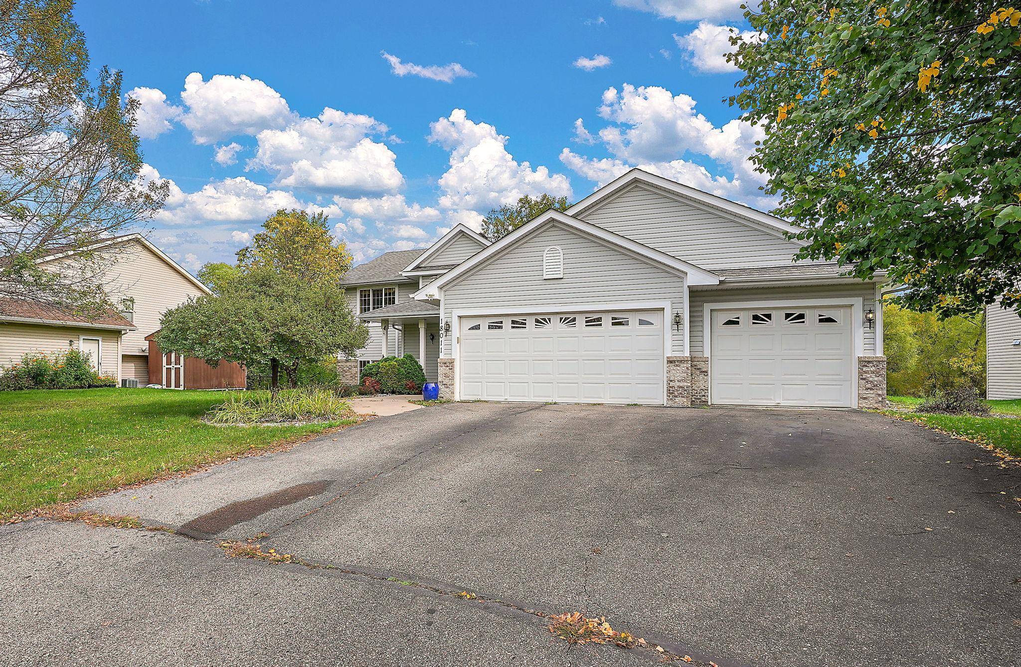 18011 Johnson ST NW, Elk River, MN 55330